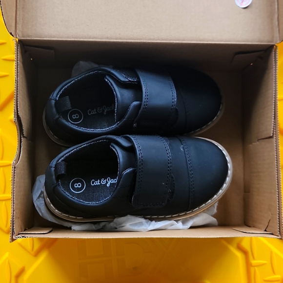 Cat & Jack Other - Cat & Jack (Target) Boys Shoes Size 8
